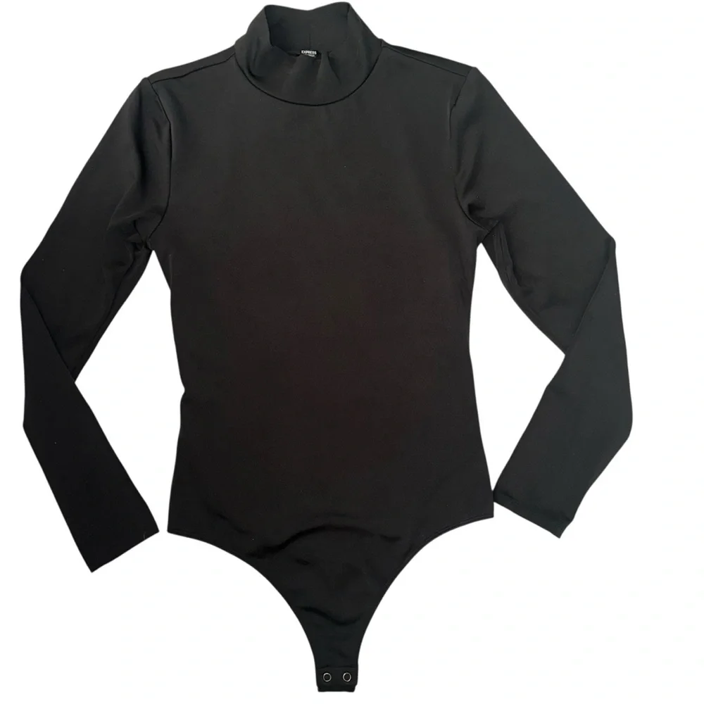 Express body contour black bodysuit. Size‎ M